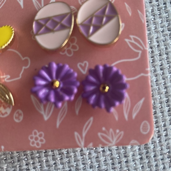 Spring Easter Earrings 6 Pairs post style, daisy, egg carrot, bunny heart flower - Picture 3 of 7